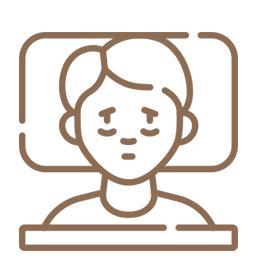 Persona acostada despierta en la cama, con dificultad para dormir.